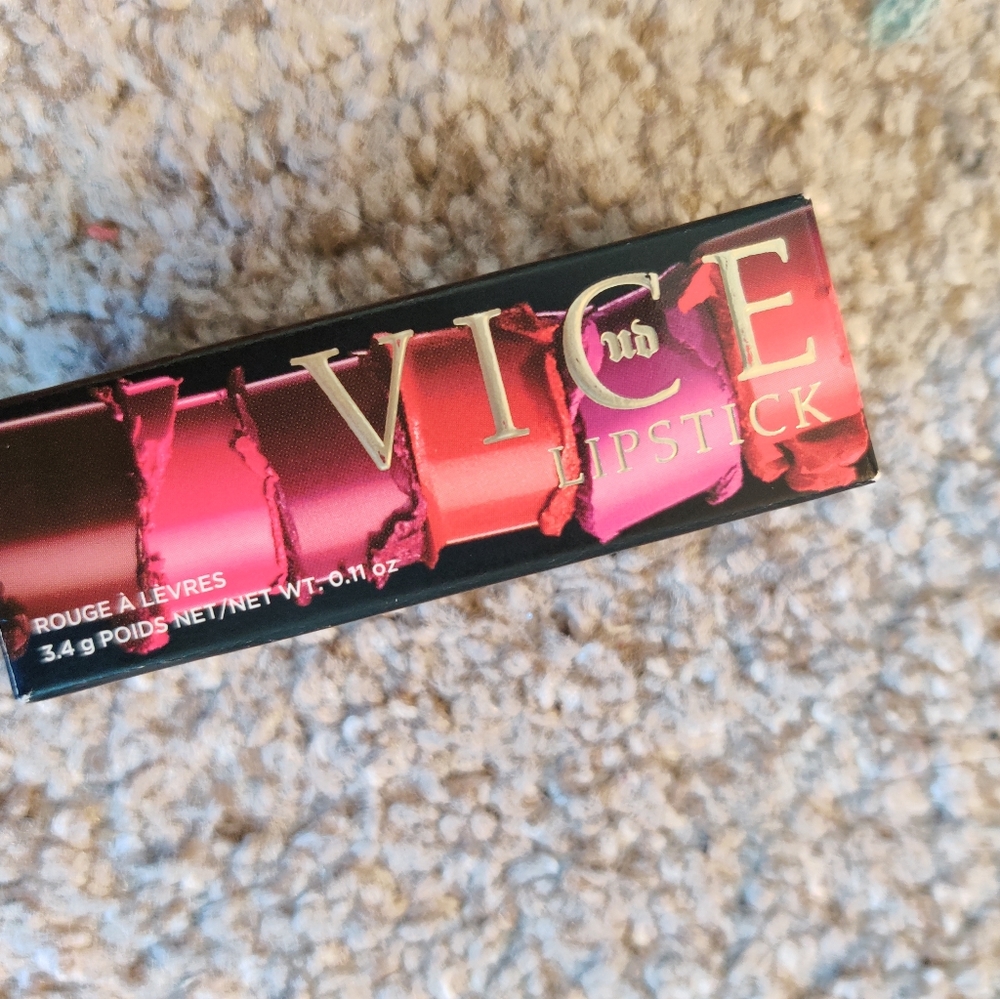 URBAN DECAY First sin vice lipstick